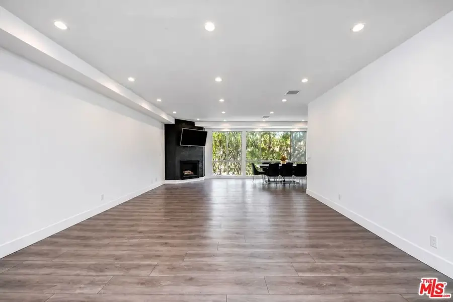441 N Oakhurst Drive #304, Beverly Hills, CA 90210 - #2
