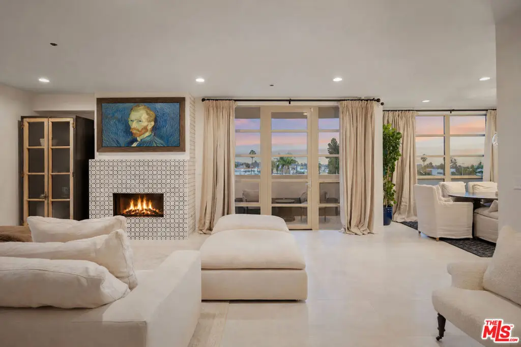 870 Haverford Avenue #303, Pacific Palisades, CA 90272 - #1