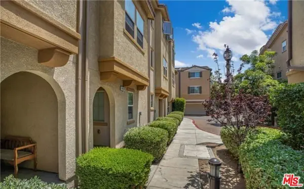 14120 W Willow Lane, Van Nuys, CA 91405
