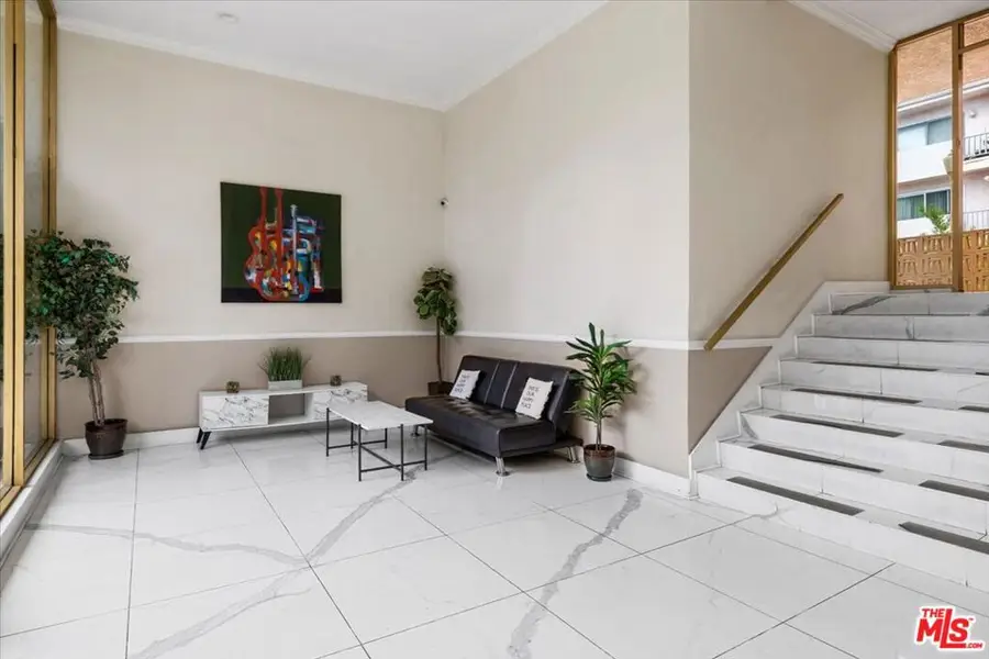 12955 Riverside Drive #203, Sherman Oaks, CA 91423 - #2