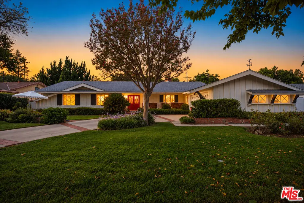 23431 Clarendon Street, Woodland Hills, CA 91367 - #1
