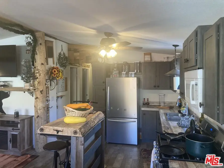 17111 Tehachapi Willow Springs, Tehachapi, CA 93561 - #2