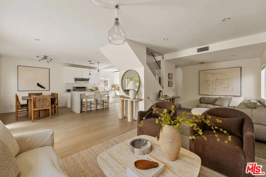 12545 Walsh Avenue, Los Angeles, CA 90066 - #2