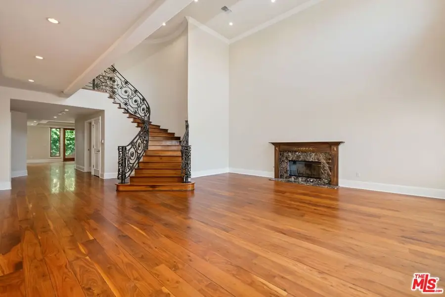 419 N Laurel Avenue, Los Angeles, CA 90048 - #2