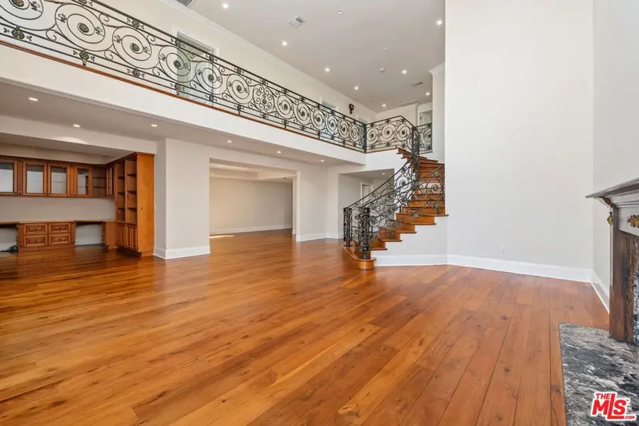 419 N Laurel Avenue, Los Angeles, CA 90048 - #3
