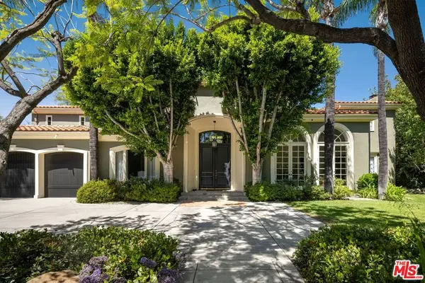 5425 Encino Avenue, Encino, CA 91316