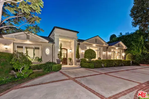 513 N Canon Drive, Beverly Hills, CA 90210