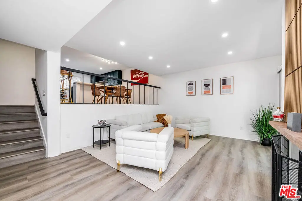 4231 W Sarah Street, Burbank, CA 91505 - #1