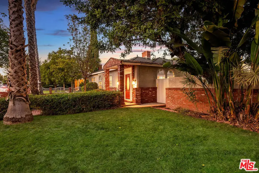 124 N Naomi Street, Burbank, CA 91505 - #2