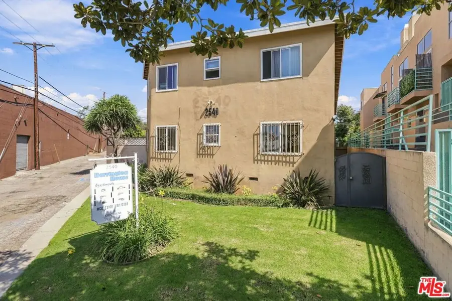 2540 S Barrington Avenue, Los Angeles, CA 90064 - #2