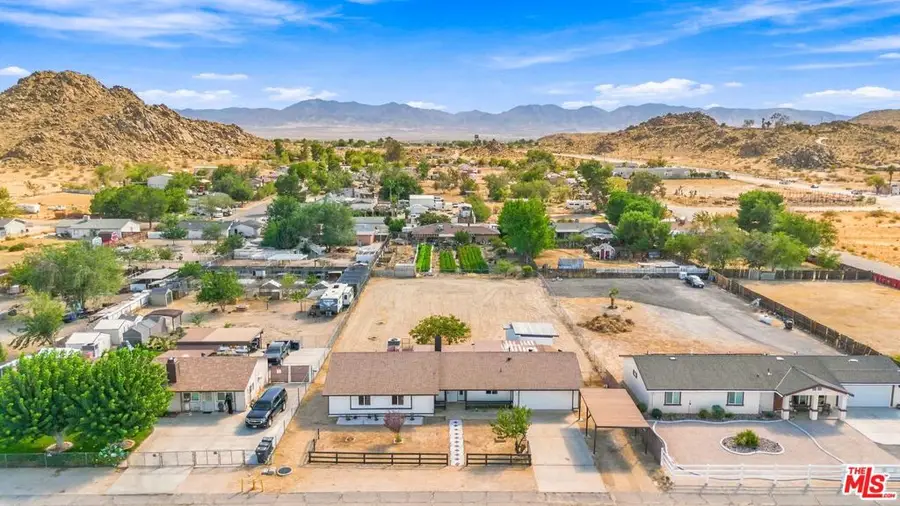 17124 Schollview Avenue, Palmdale, CA 93591 - #2