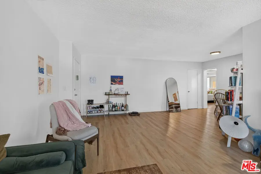 1432 N Fairfax Avenue, Los Angeles, CA 90046 - #3