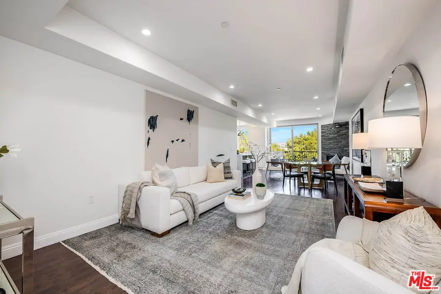11218 Camarillo Street #406, Toluca Lake, CA 91602 - #2