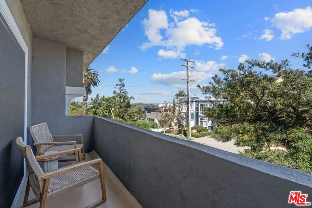 423 Pier Avenue #4, Santa Monica, CA 90405 - #1