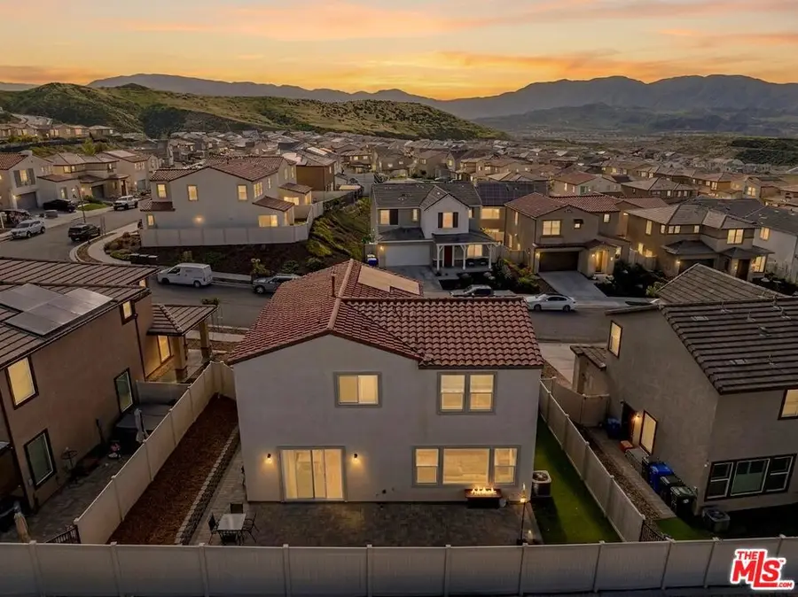 18175 Meridian Lane, Saugus, CA 91350 - #3