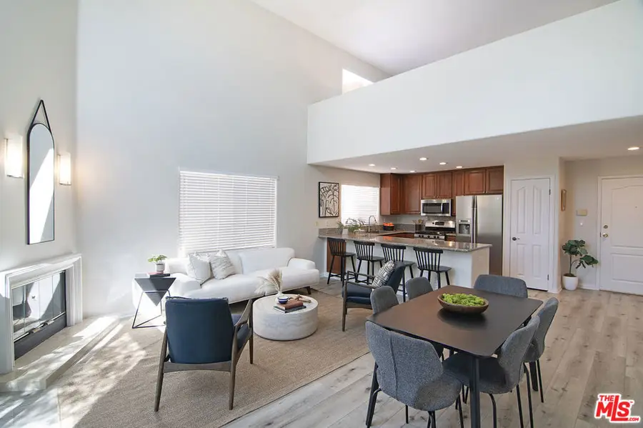 1211 S Shenandoah Street #304, Los Angeles, CA 90035 - #3