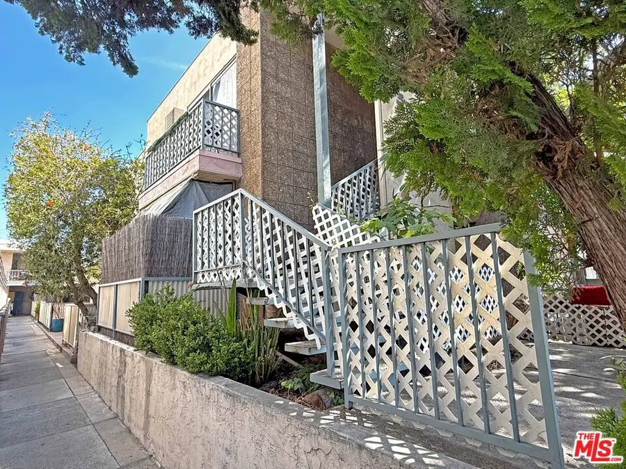 3744 Keystone Avenue, Los Angeles, CA 90034 - #3
