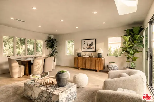 1204 Marine Street, Santa Monica, CA 90405