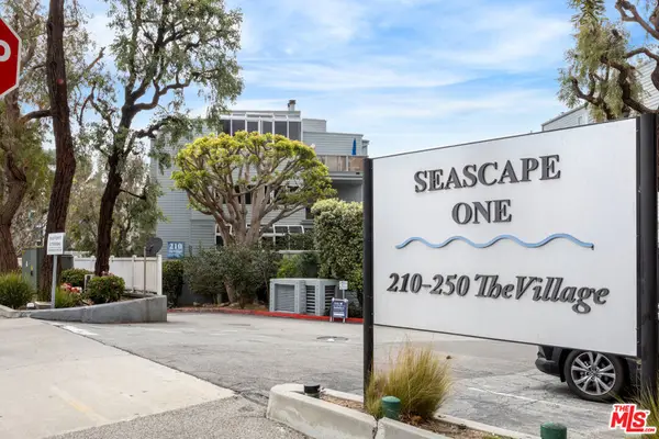 240 The #102, Redondo Beach, CA 90277