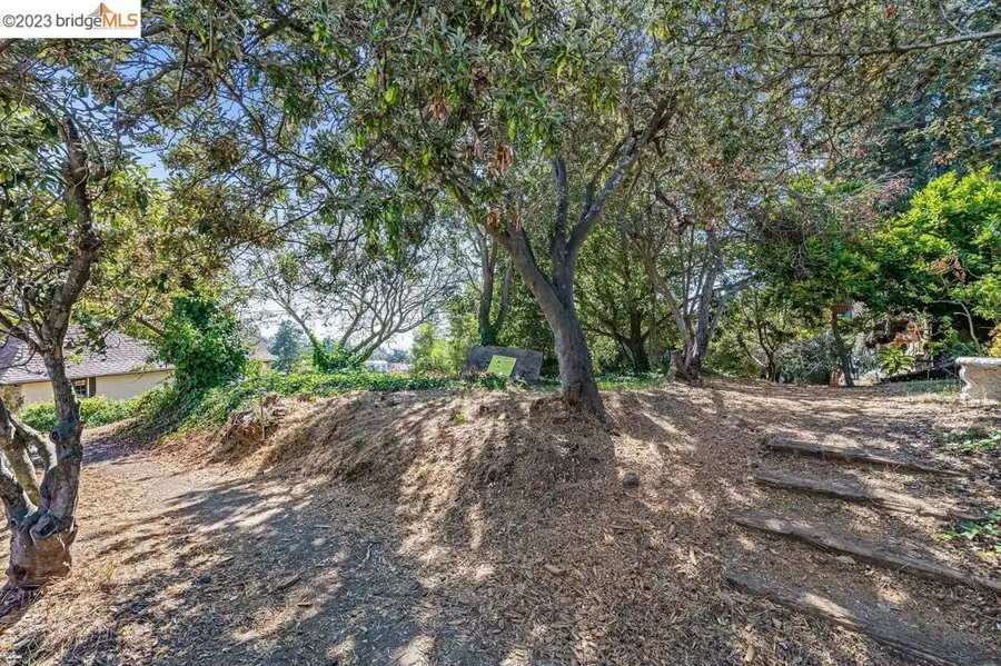 614 Cragmont Ave, Berkeley, CA 94708 - Image #2