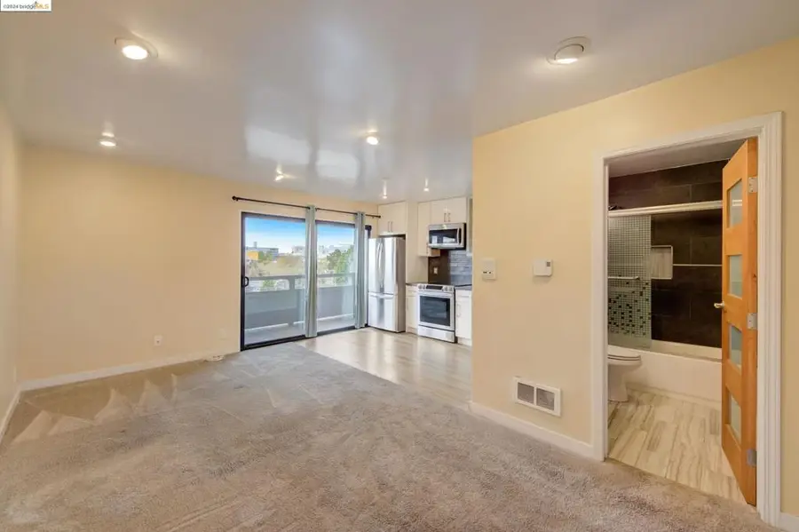 5 Embarcadero #321, Oakland, CA 94607 - Image #2