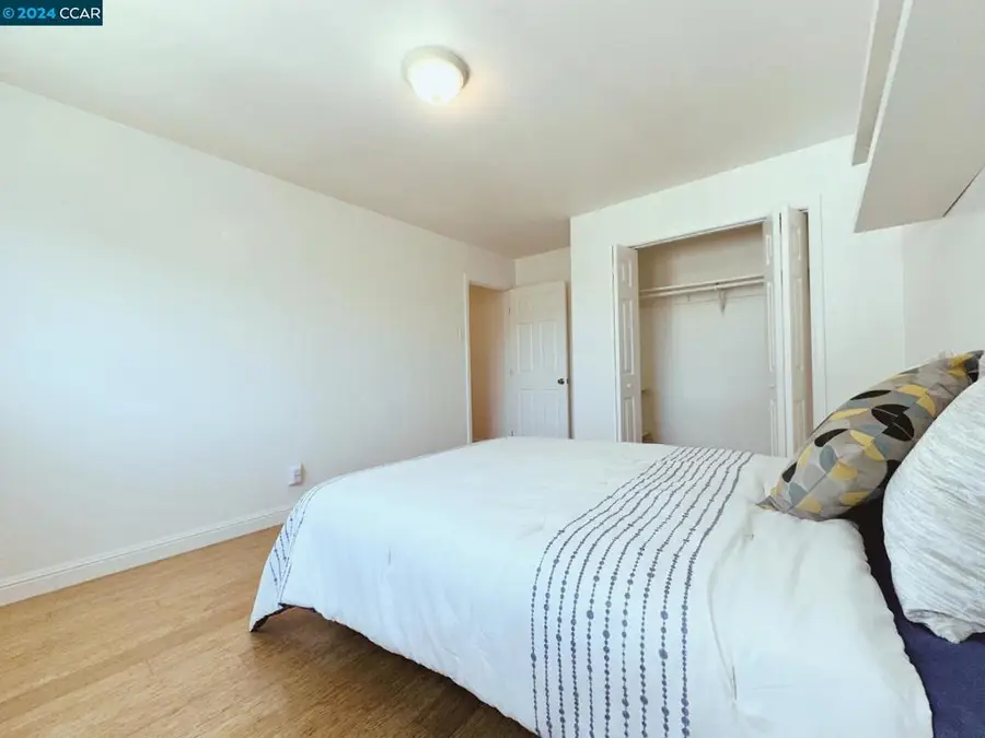 2327 2327 10th Street #4, Berkeley, CA 94710 - #3