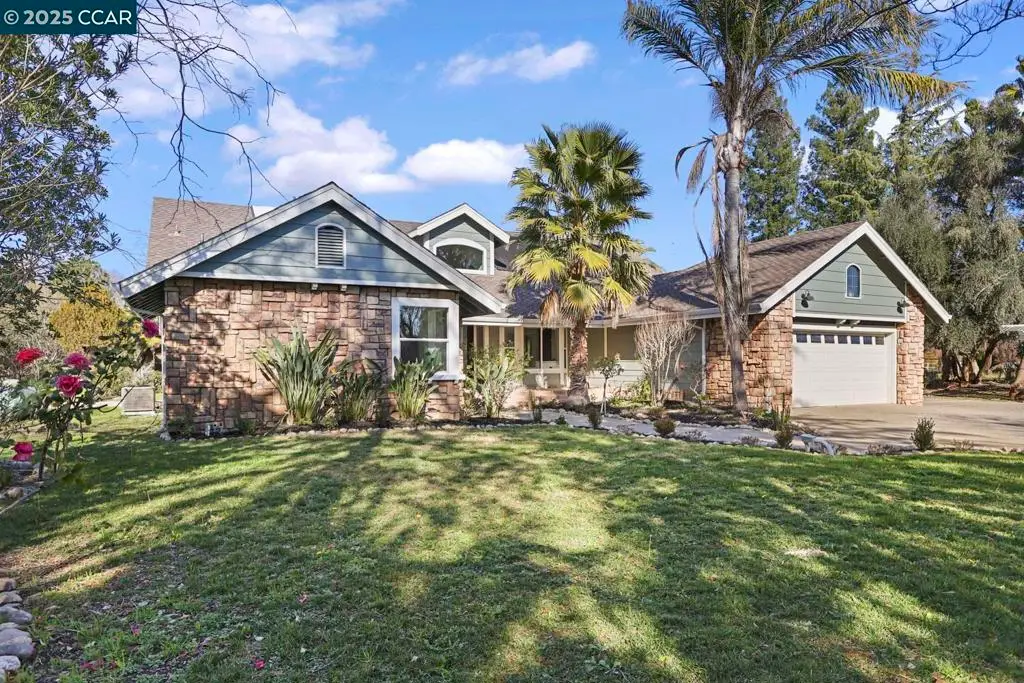 5181 Winding Way, Vacaville, CA 95688 - Image #1