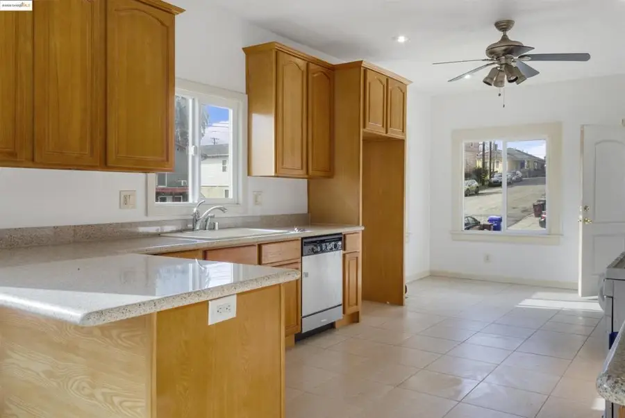 2301 12th Ave, Oakland, CA 94606 - Image #3