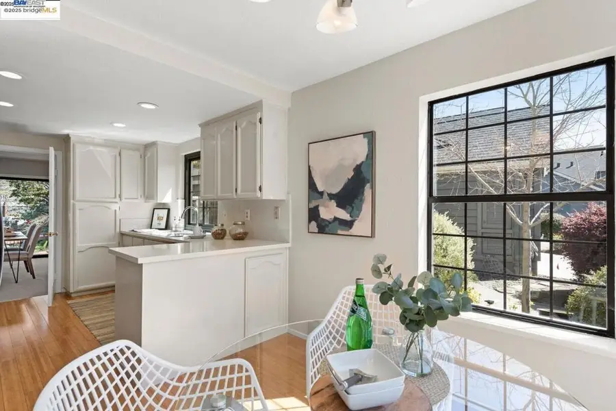 167 Purcell Dr, Alameda, CA 94502 - Image #3