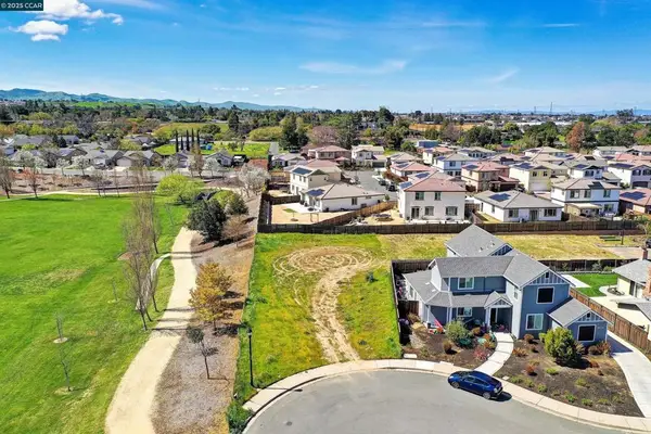 4901 Beldin Ln, Oakley, CA 94561