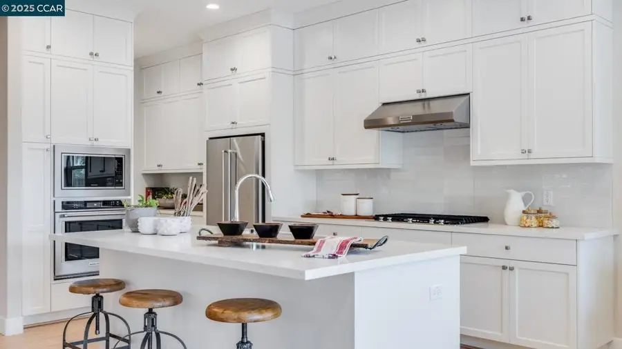 2818 Stampede Lane, Tracy, CA 95377 - Image #2