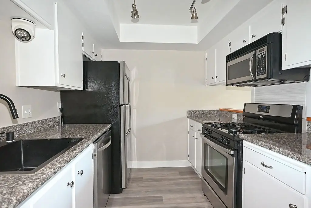 19100 Crest Ave #23, Castro Valley, CA 94546 - Image #1