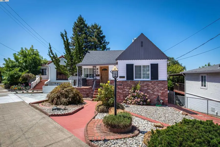 4545 Tompkins Ave, Oakland, CA 94619 - Image #2