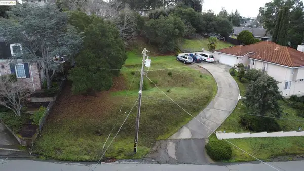 Ewing Rd, Castro Valley, CA 94546