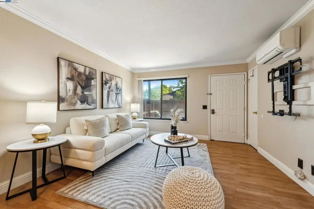213 Ladera Plz, Union City, CA 94587 - Image #1