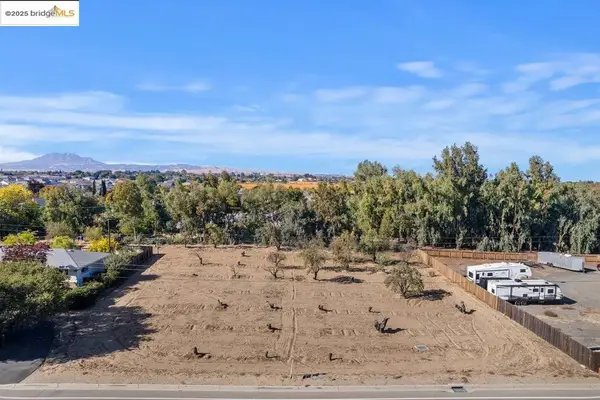 3901 Rose Avenue, Oakley, CA 94561