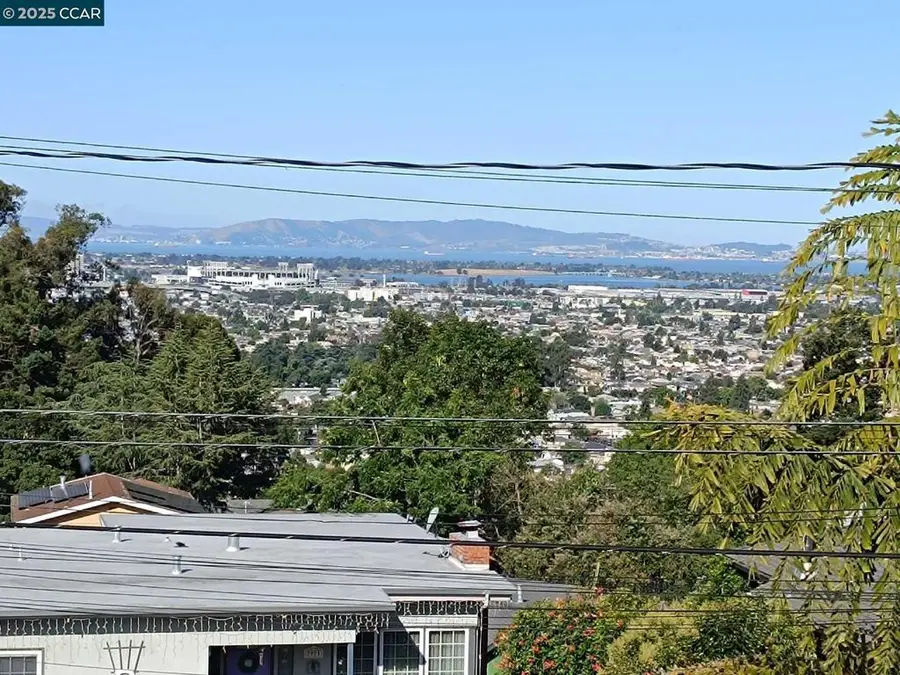 7968 Michigan Ave, Oakland, CA 94605 - Image #3