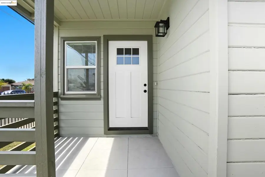 557 S 22nd St, Richmond, CA 94804 - Image #2