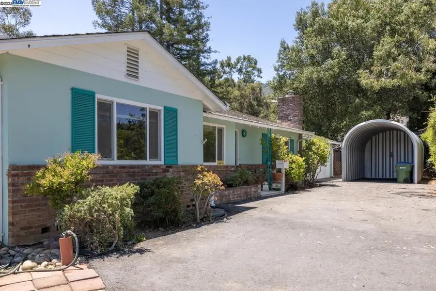 19394 Bainter Ave, Los Gatos, CA 95030 - Image #2