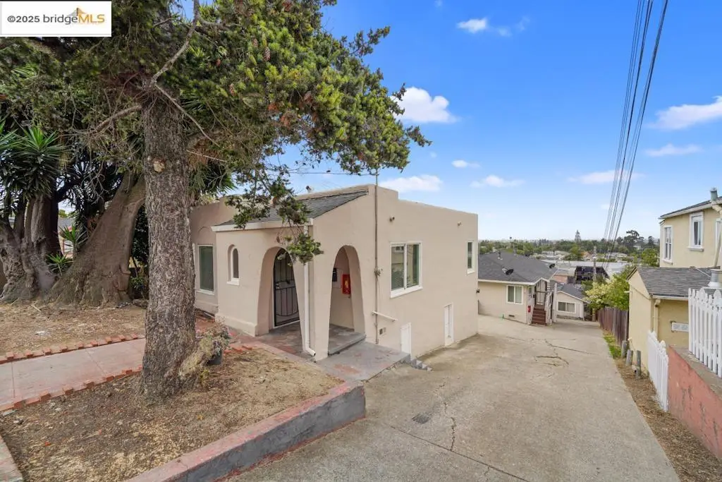 8117 Ney Ave, Oakland, CA 94605 - Image #1