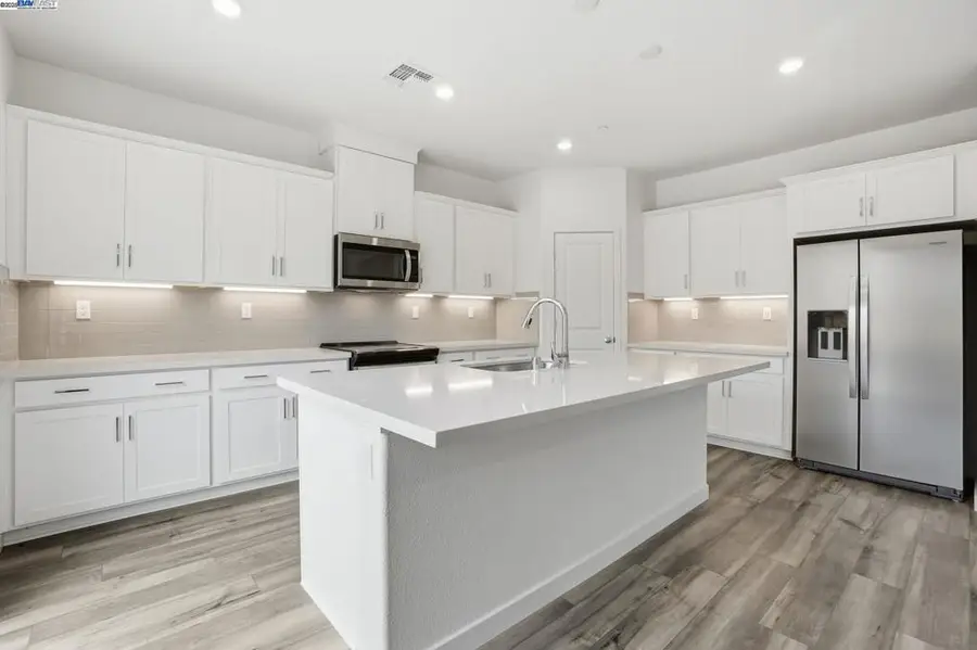 339 Astilbe Street, Discovery Bay, CA 94505 - #2