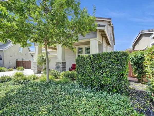 582 Pasture Ave, Lathrop, CA 95330