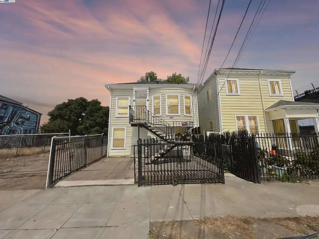 537 Chester St, Oakland, CA 94607 - Image #1
