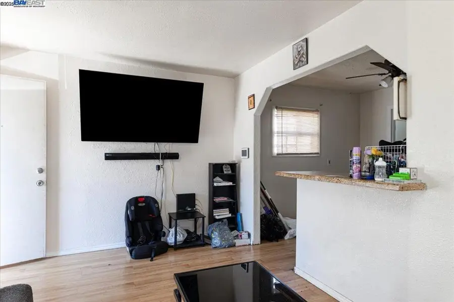 1058 71st Ave, Oakland, CA 94621 - Image #3