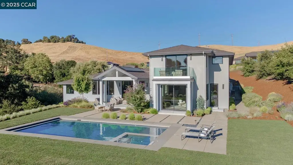 11 Lucas Ranch Ct, Lafayette, CA 94549 - Image #1