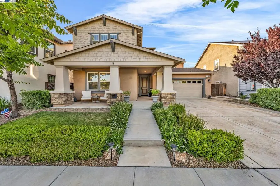2305 Augusta Ave, Tracy, CA 95377 - Image #2