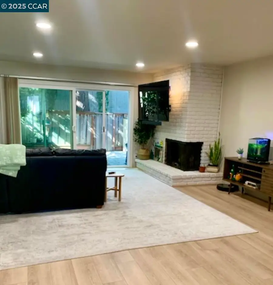 2129 Ascot Dr #15, Moraga, CA 94556 - Image #2
