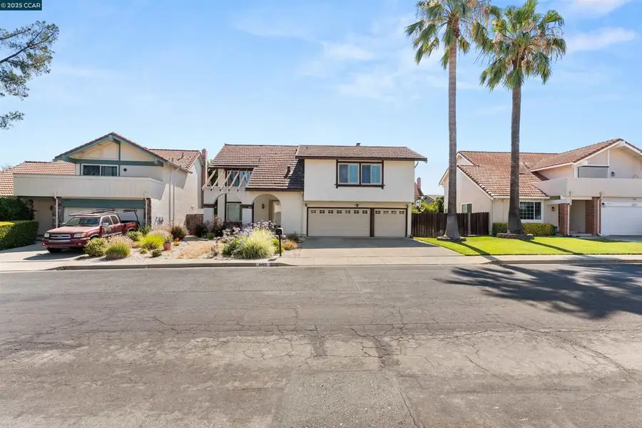 4403 Winterberry Ct, Concord, CA 94521 - Image #2