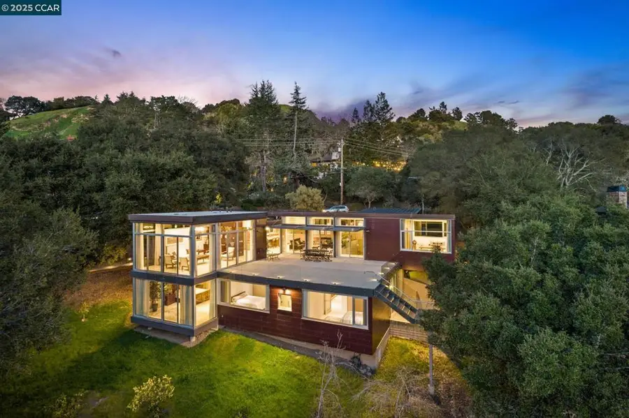 2 Crane Ct, Orinda, CA 94563 - Image #2