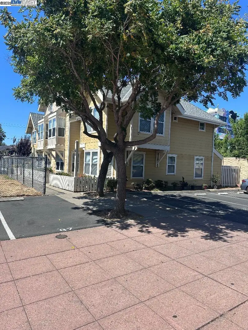 1021 Santa Ines Ct, Oakland, CA 94601 - Image #3